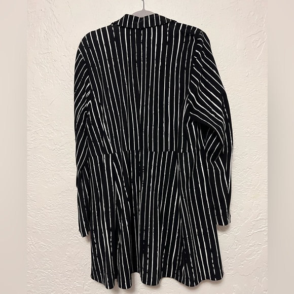 Torrid Nightmare Before Christmas Jack Ponte Blazer EUC Size 2 - Picture 5 of 9